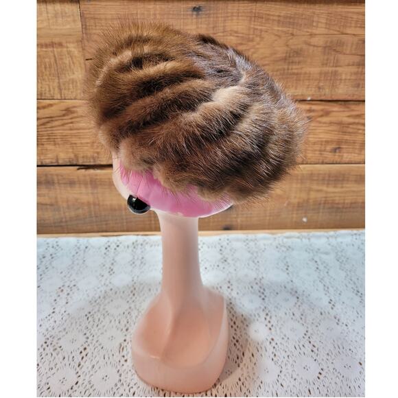 Vintage 1950\'s The May Company Brown Mink Pillbox Hat Union Made main image 9